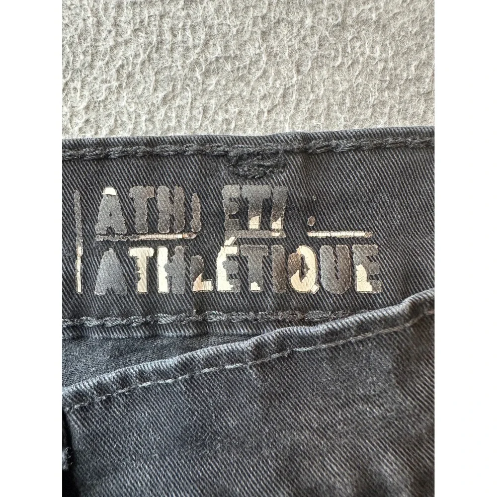 Signature Levis Strauss Athletic Fit Jeans Mens 38x32 (35x28.5) Black Denim Pant